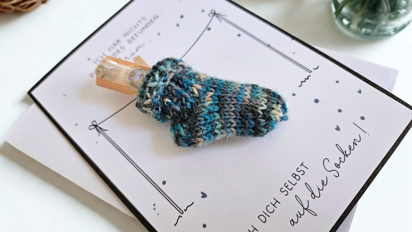 Geldgeschenk stricken statt kaufen – persönlich, kreativ & schnell gemacht